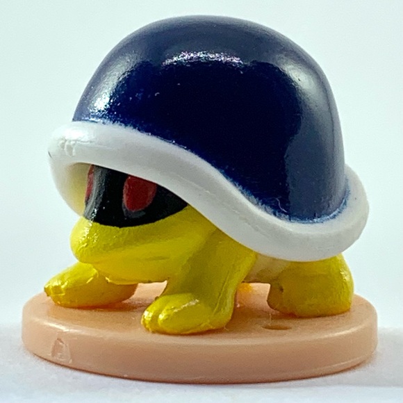 Nintendo Super Mario Brothers Buzzy Beetle Koopa mini action figure - Picture 4 of 9